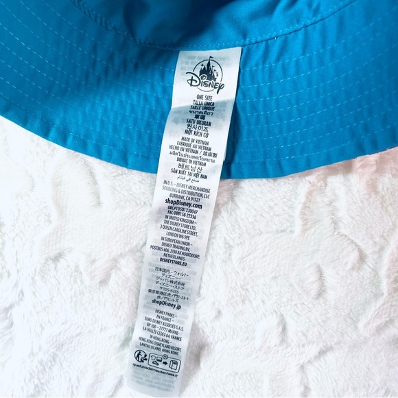 ππ‘ NWT Disney Bucket Hat, Reversible by Joey Chou - Stitch, Mickey, Dumbo, etc - Picture 9 of 12